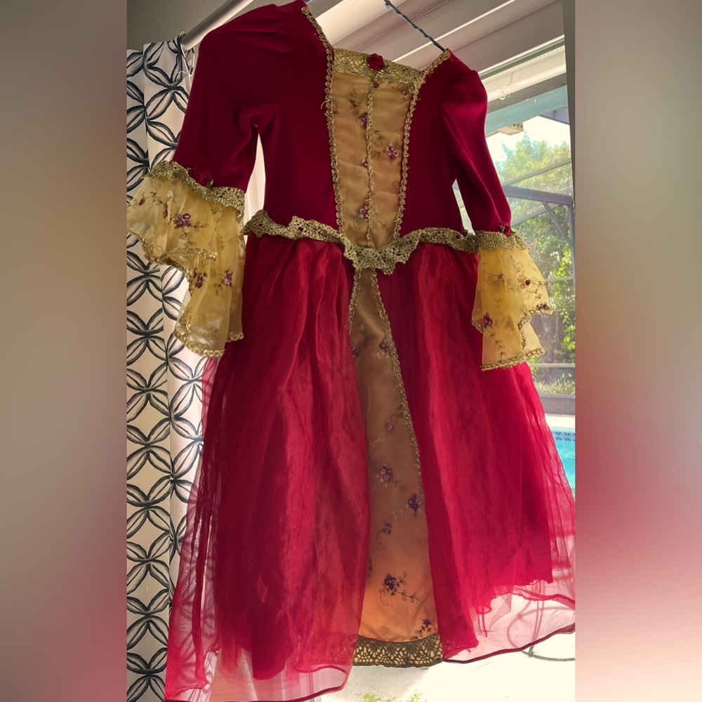 Disney Dress; Girls 6-8